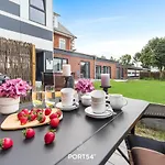 Nachtschwaermer, App 17 *