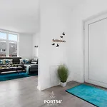 Nachtschwaermer, App 17 *