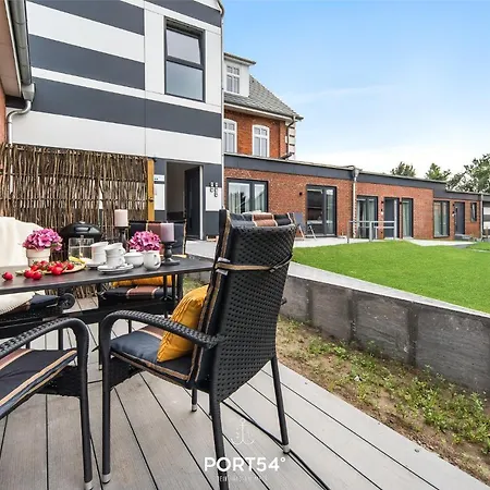 Nachtschwaermer, App 17 *