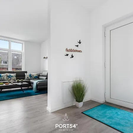 Nachtschwaermer, App 17 *